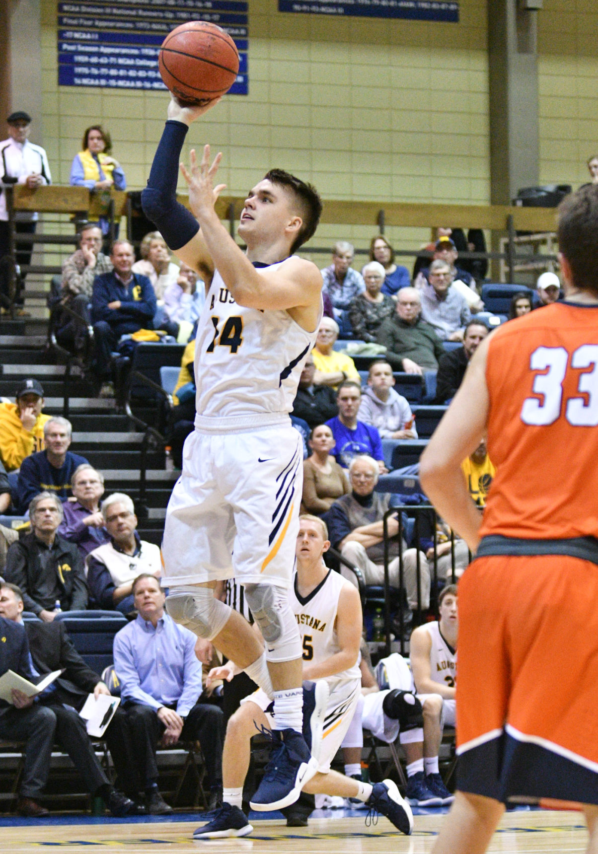 120118-augiehoops-002a.JPG